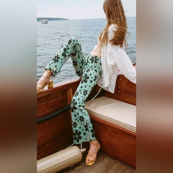 Urban Outfitters Bryn Flower Power Vintage Retro Soft Flare Pants Size Small - Picture 3 of 6